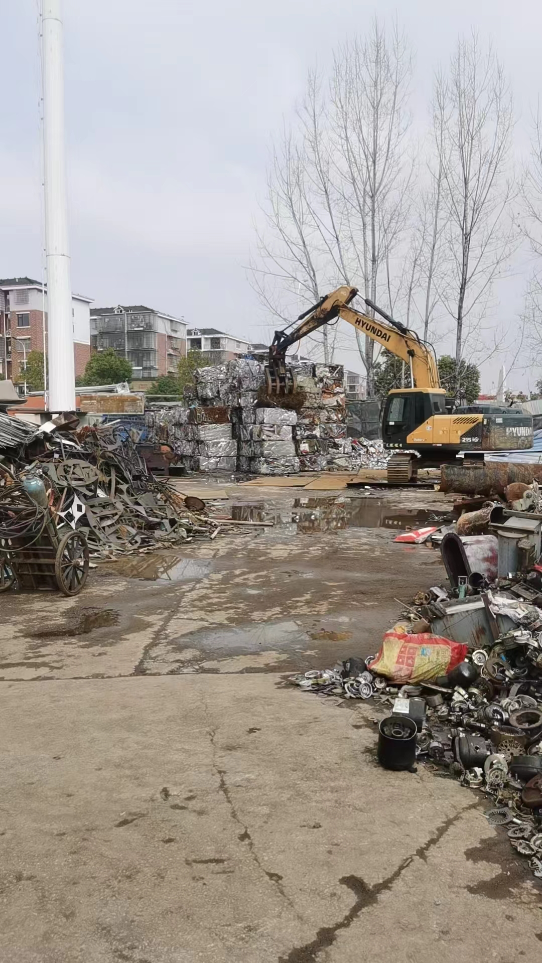 收購閑置廠礦，廢銅，廢鋁，廢鐵，各種機(jī)電設(shè)備等。